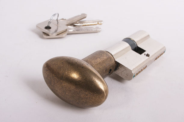 consensus kloon kloon Profiel-Cilinderslot 30/30 SKG** nikkel met brons antieke, ovale knop