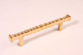 Ladegreep en deurgreep messing polijst boormaat 128mm brut