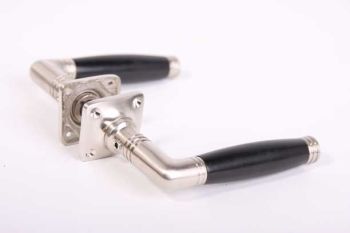 Goedkope deurkruk ton-model geborsteld nikkel met rozetten (paar)