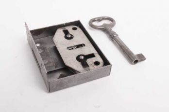 Opdekslot blank ijzer links en rechts 20/25/30/35/40/45/50 mm met sleutel