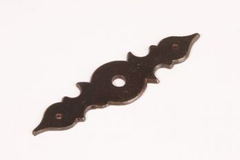 Achterplaat 28mm roest voor knop 104mm lang