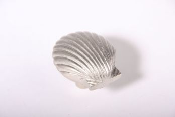 Knopje schelp Mat nikkel