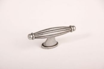 Greep T-knop zilver antiek zamac met ribbel 70mm