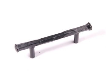 Greep gietijzer zwart rond brut boormaat 96mm