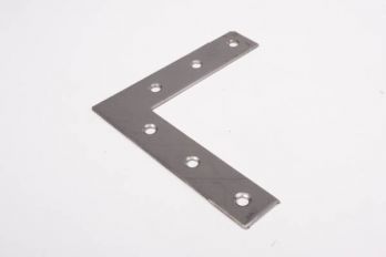 Raamhoek montagehoek blank ijzer 100mm x 100mm per 4 stuks
