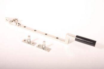 Raamuitzetter Bauhaus blinkend nikkel of geborsteld nikkel met ebbenhout 335mm