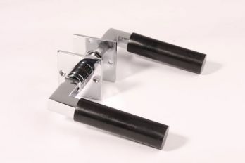 Deurklink (paar) Bauhaus 120mm nikkel/bakeliet met rozetten