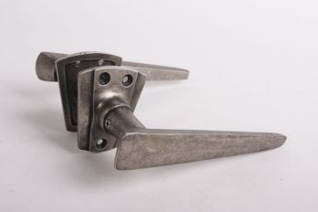 Deurkruk Art Deco zilver antiek met Art Deco rozetten per paar