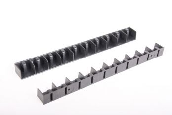 Strip 317mm zwart kunststof 11mm gleuf (o.a. CD formaat) 2 stuks