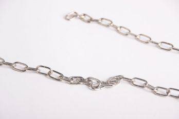 Ketting 12mm nikkel dikte 2mm één meter lengtes aan elkaar