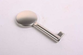 Moderne sleutel met dicht rond oog mat nikkel gat 35mm