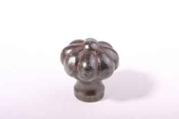 Knopje kroon gietijzer roest, zwart of tinkleur 30mm
