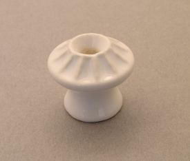 Knop wit geribbeld porselein 19, 21,23, 25mm met messing schroef
