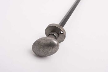 Losse stang voor trekbel brons antiek of zilver antiek met ovale knop en ronde rozet