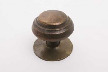 Klassieke meubelknop met rozetje brons antiek rond 32mm