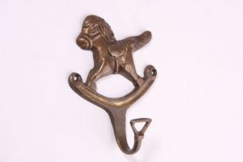 Kapstokhaak brons antiek 90mm hobbel-paardje
